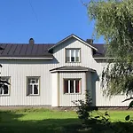 A Simple In An Old Farm Casa rural Kumlinge
