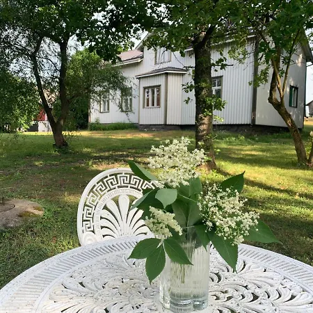 A Simple In An Old Farm Casa rural Kumlinge