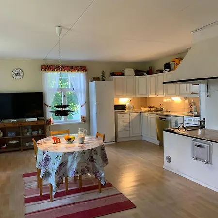 A Simple In An Old Farm Кумлинге