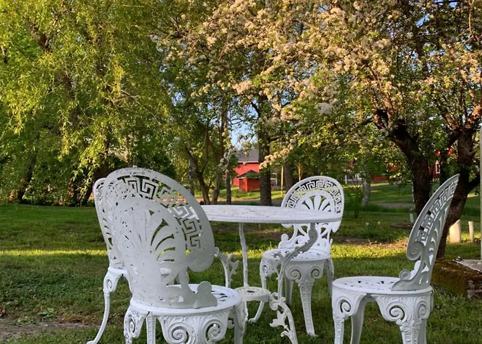 A Simple In An Old Farm *